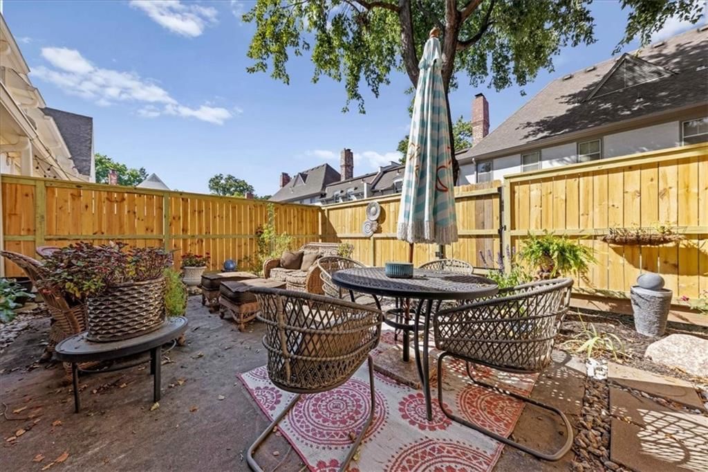 10214 Conser Street — photo 24