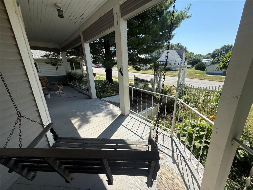 209 W Nodaway Street — photo 2