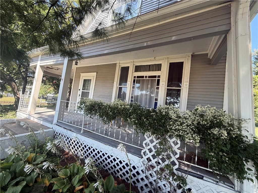 209 W Nodaway Street — photo 4