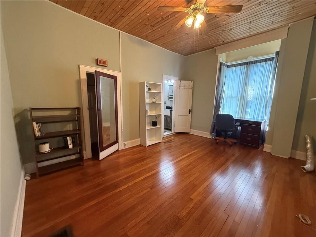 209 W Nodaway Street — photo 10