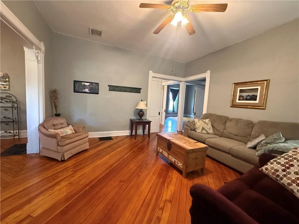 209 W Nodaway Street — photo 13
