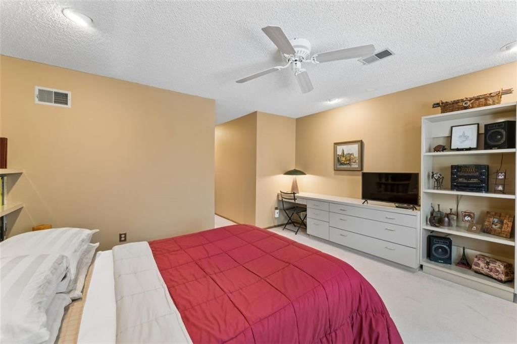 5124 W 62nd Street — photo 16