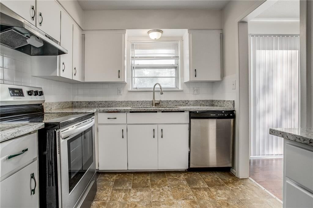 605-607 NE Lynn Street — photo 15