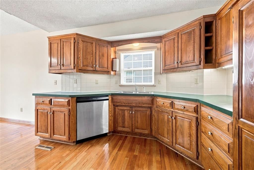 1534 NE Stonewood Drive — photo 12