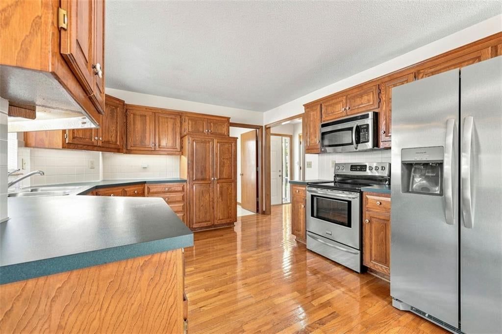 1534 NE Stonewood Drive — photo 15