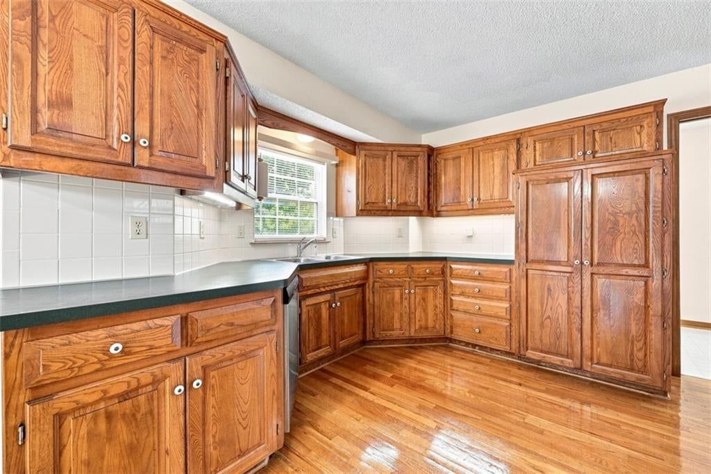 1534 NE Stonewood Drive — photo 16