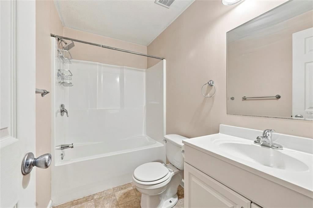 1534 NE Stonewood Drive — photo 30