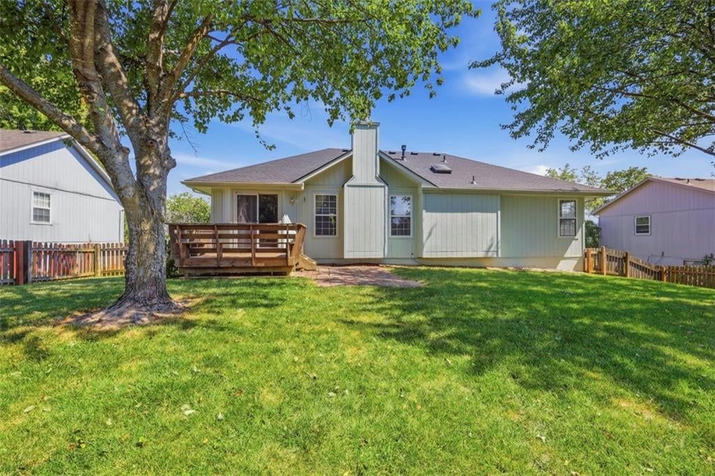 1534 NE Stonewood Drive — photo 34