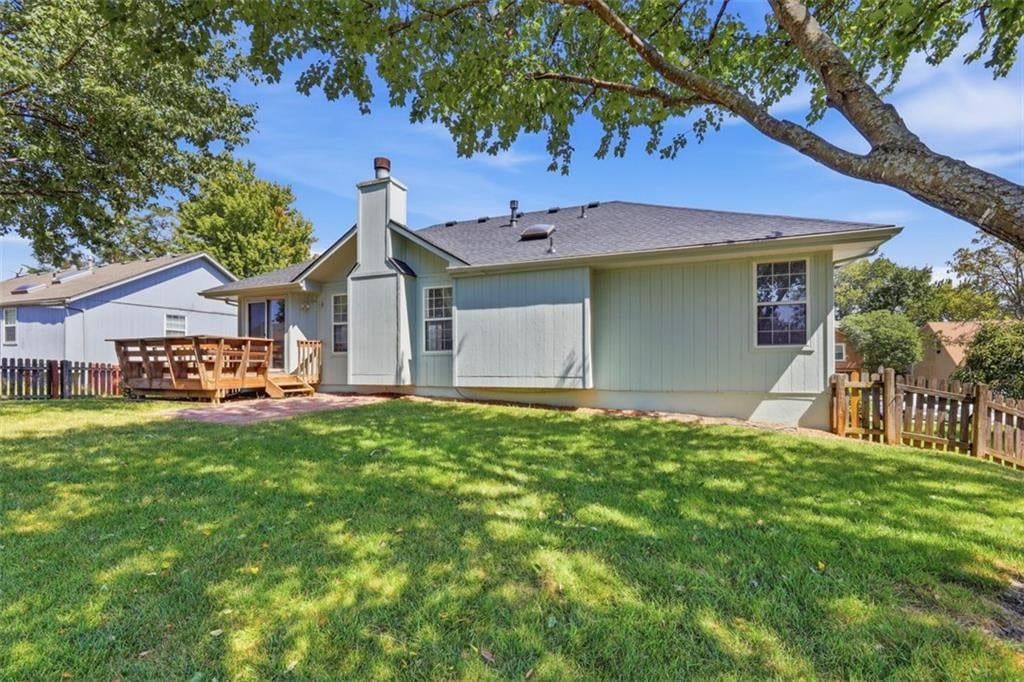 1534 NE Stonewood Drive — photo 35