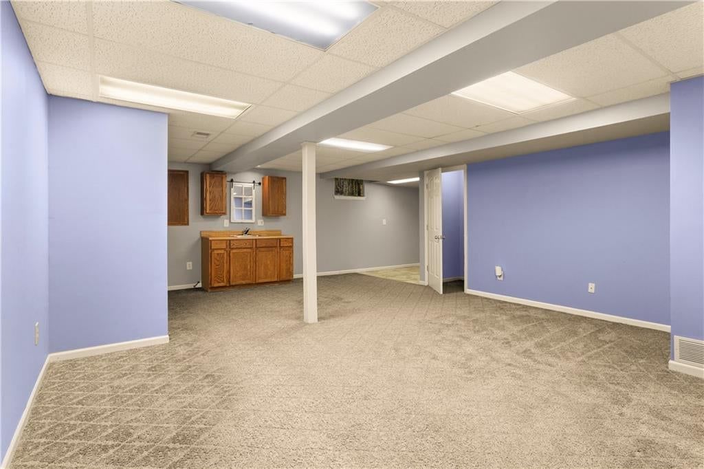 Photo 35 of 43 - 2724 SE Nottingham Drive, Lee's Summit, MO 64063