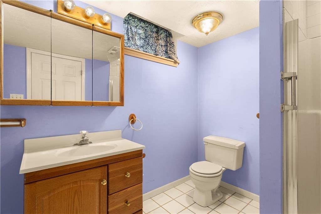 Photo 42 of 43 - 2724 SE Nottingham Drive, Lee's Summit, MO 64063