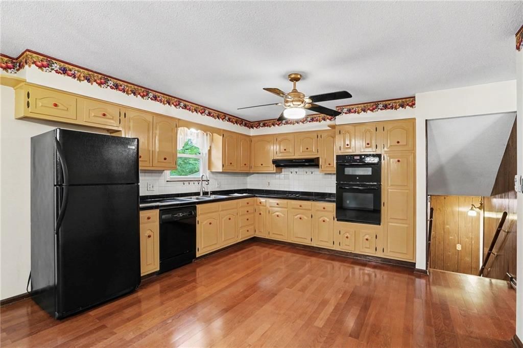 Photo 8 of 34, 1613 Todd Street, Platte City, MO 64079