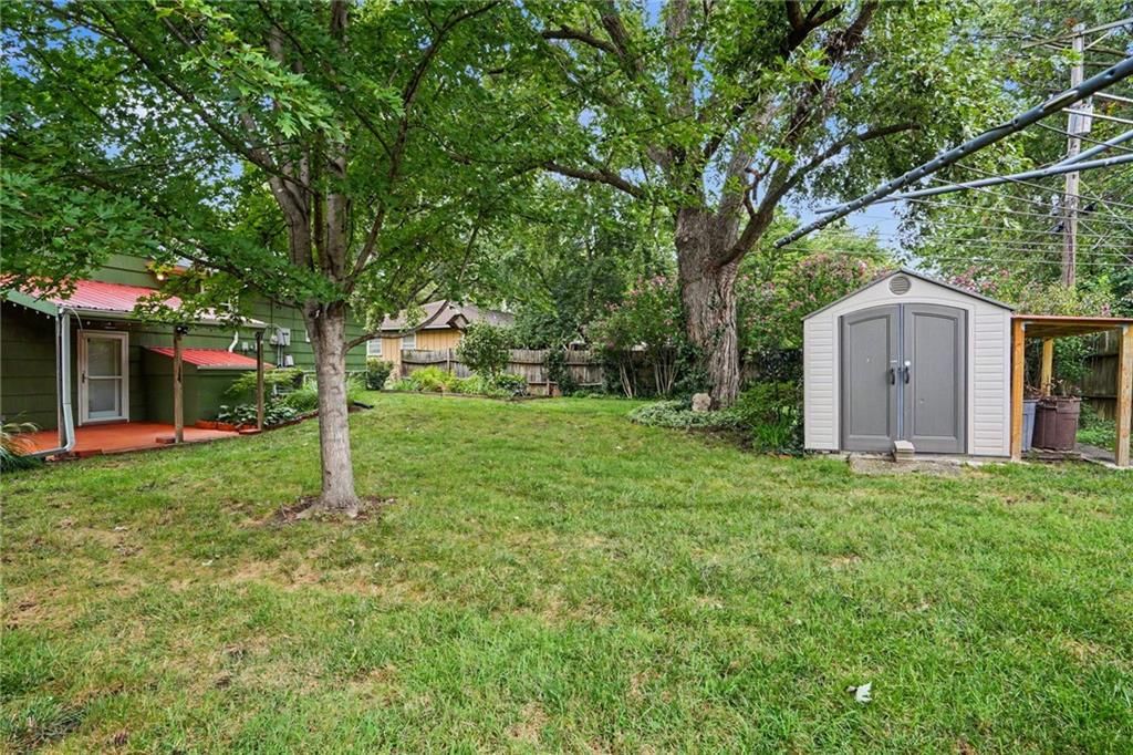 Fenced yard at 1613 Todd Street, Platte City, MO 64079