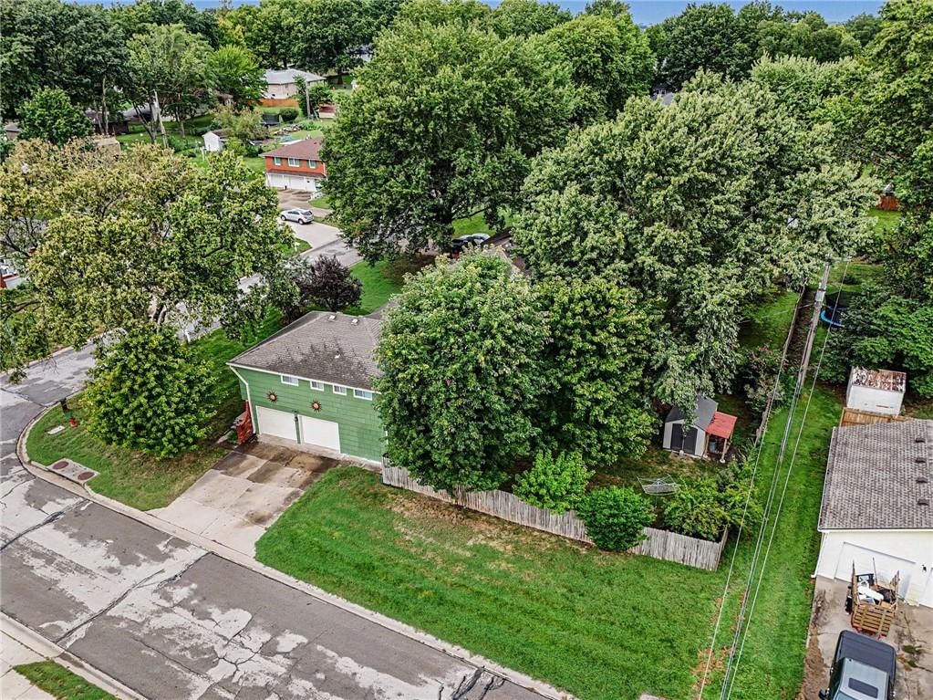 Photo 30 of 34 - 1613 Todd Street, Platte City, MO 64079