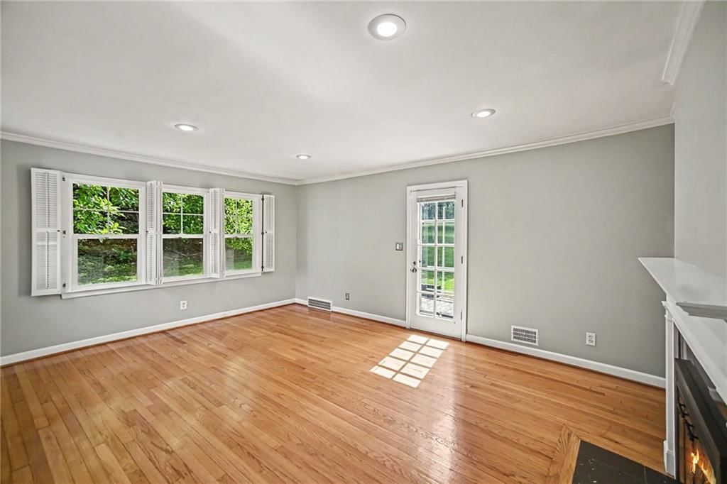 209 NW 83rd Street — photo 8