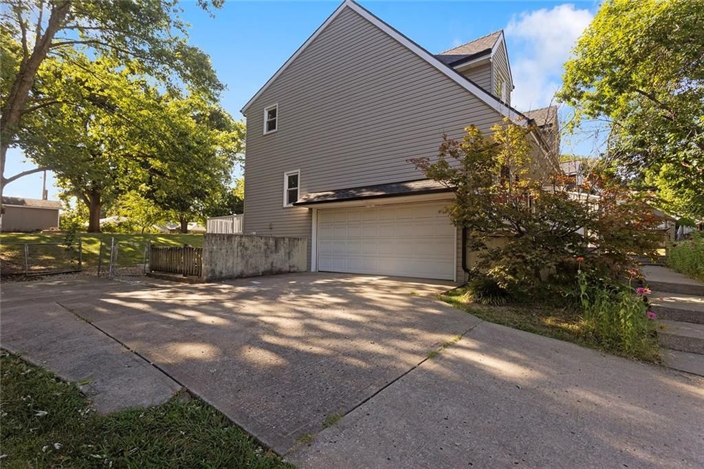 6902 Michael Lane — photo 37