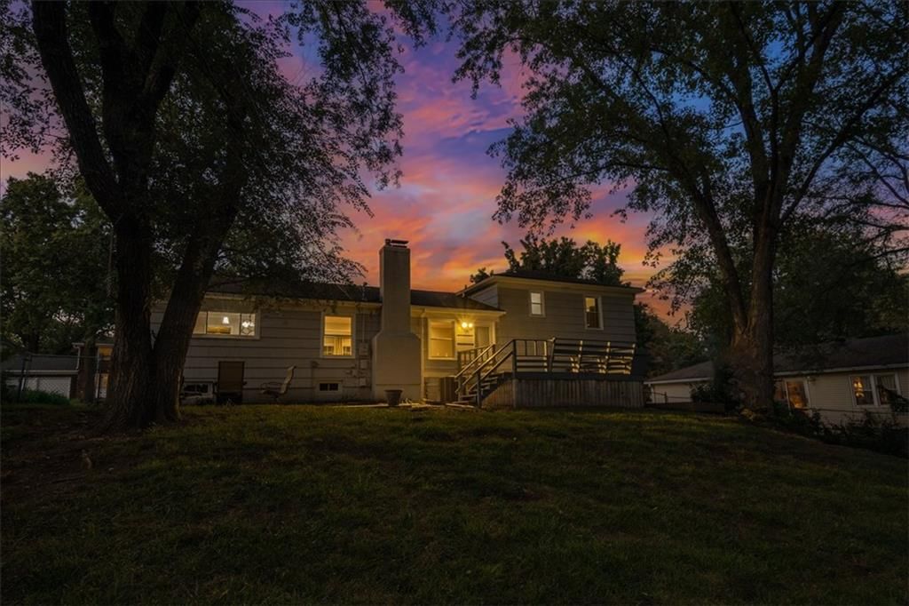 5817 W 101st Place — photo 31