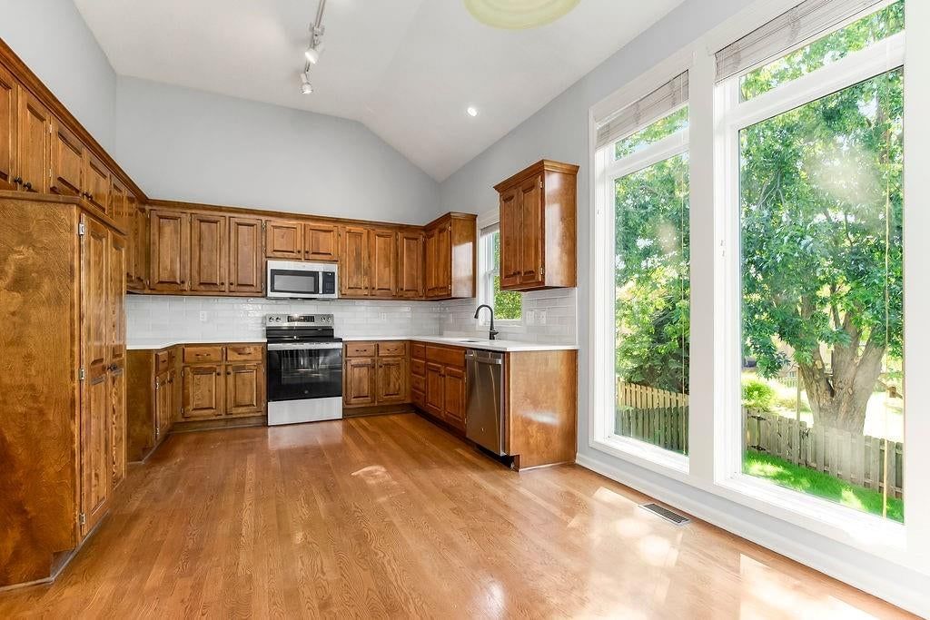 11934 S Lincoln Street — photo 10