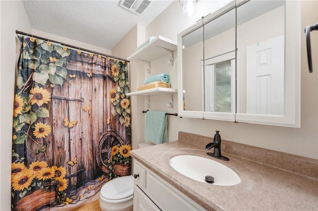 98 E Beulah Street — photo 18