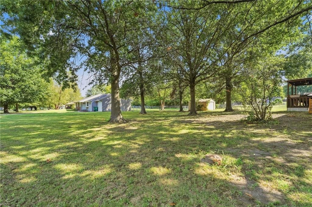 98 E Beulah Street — photo 25