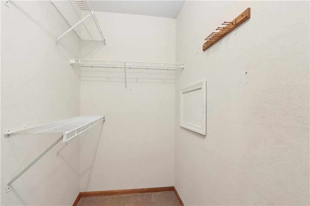 Photo 14 of 24 - 1201 N Sunset Drive, Olathe, KS 66061