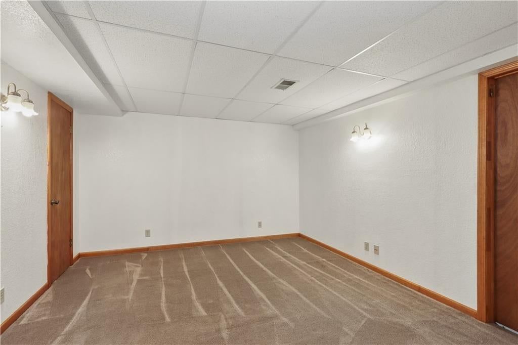 Photo 19 of 24 - 1201 N Sunset Drive, Olathe, KS 66061