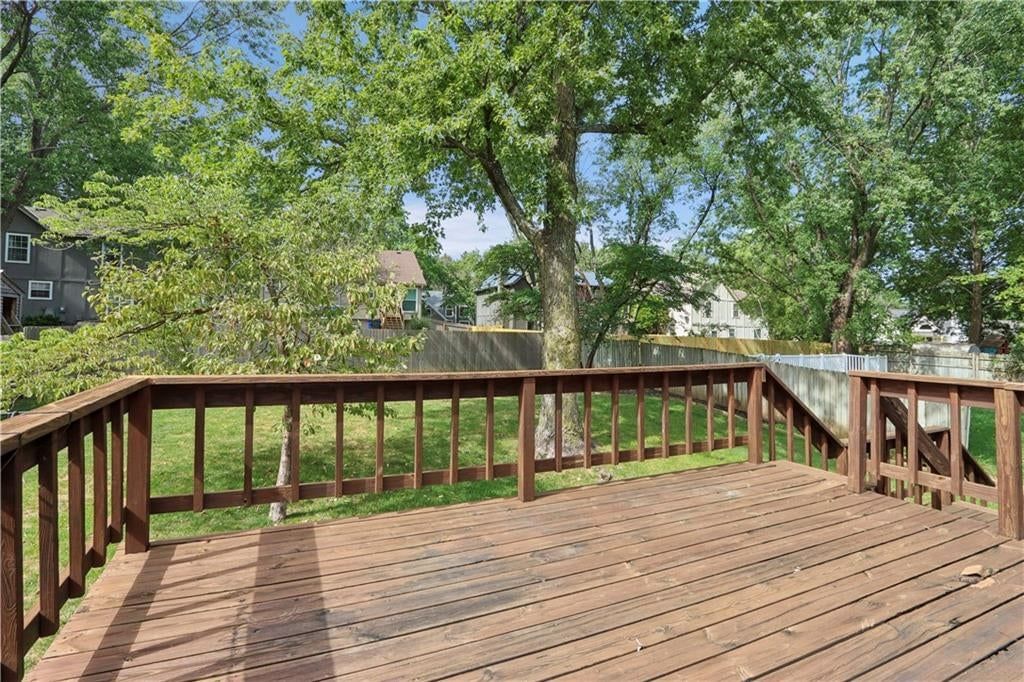 Photo 22 of 24 - 1201 N Sunset Drive, Olathe, KS 66061