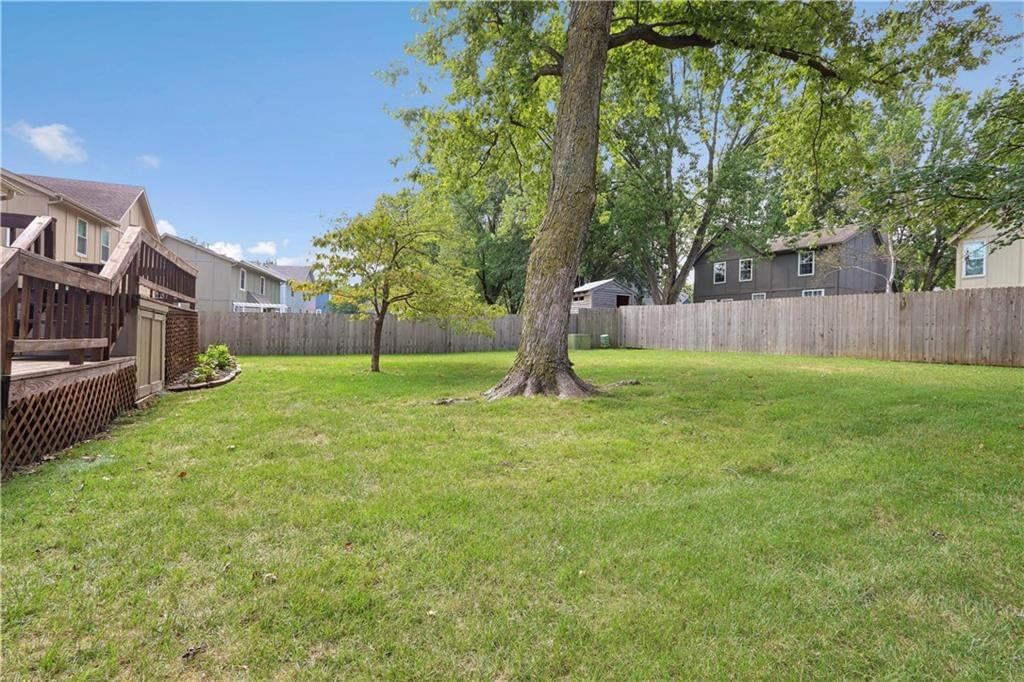 Photo 24 of 24 - 1201 N Sunset Drive, Olathe, KS 66061