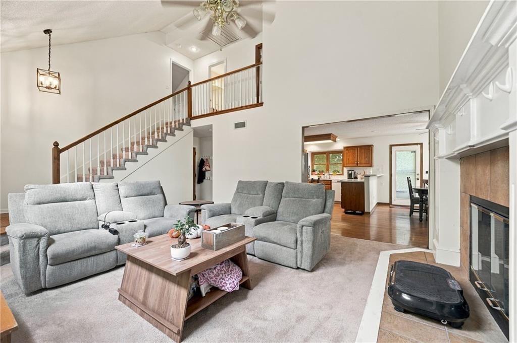 7524 NW 74TH Terrace, Kansas City, MO: listing photo 3