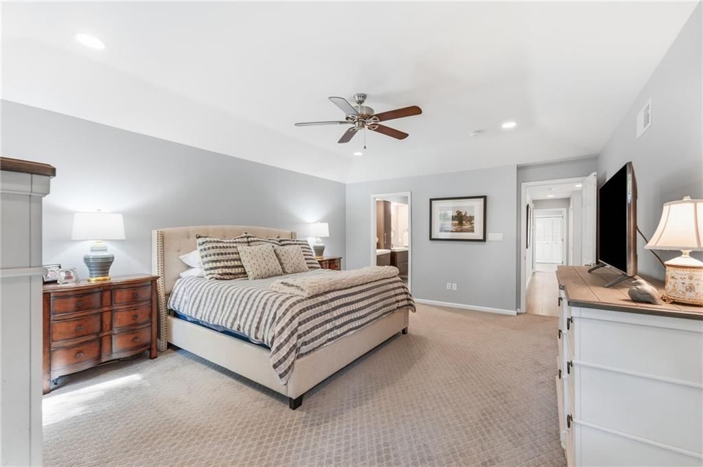12843 Cambridge Road — photo 31