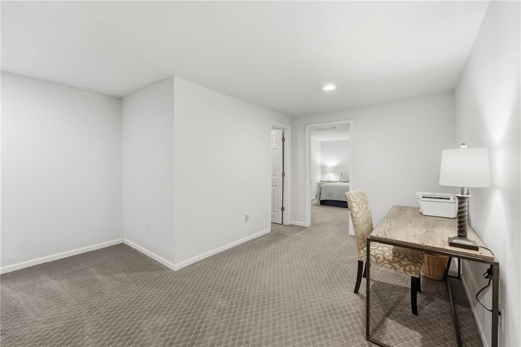 12843 Cambridge Road — photo 38