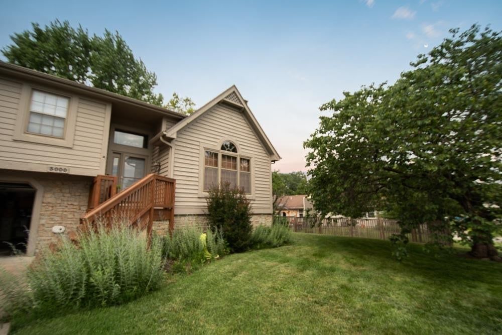 3000 University Drive — photo 2
