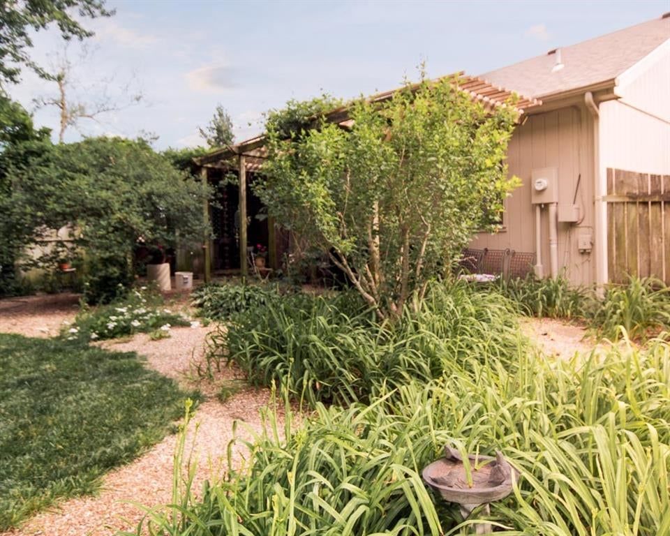 3000 University Drive — photo 35