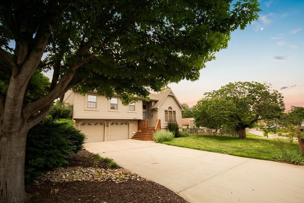 3000 University Drive — photo 46