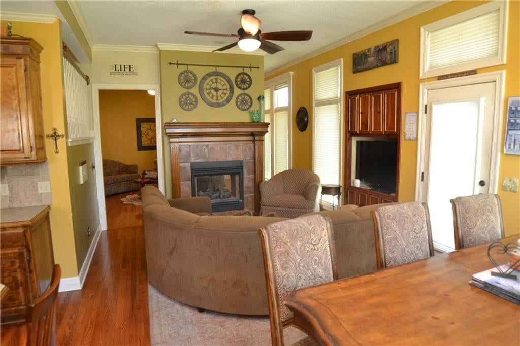 6328 N Spruce Avenue — photo 27