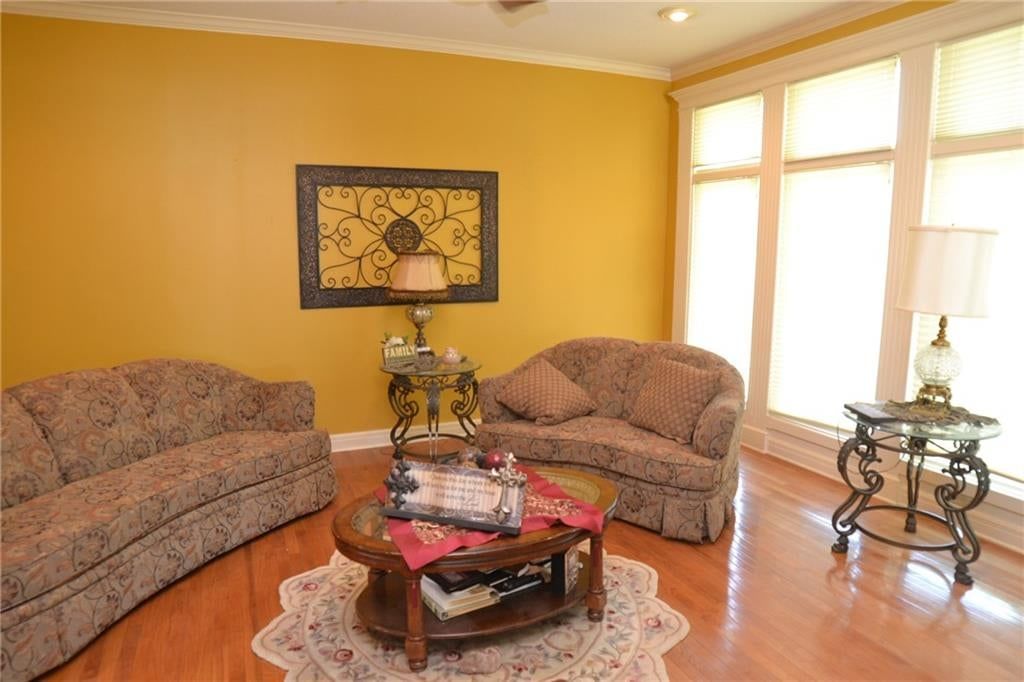 6328 N Spruce Avenue — photo 33