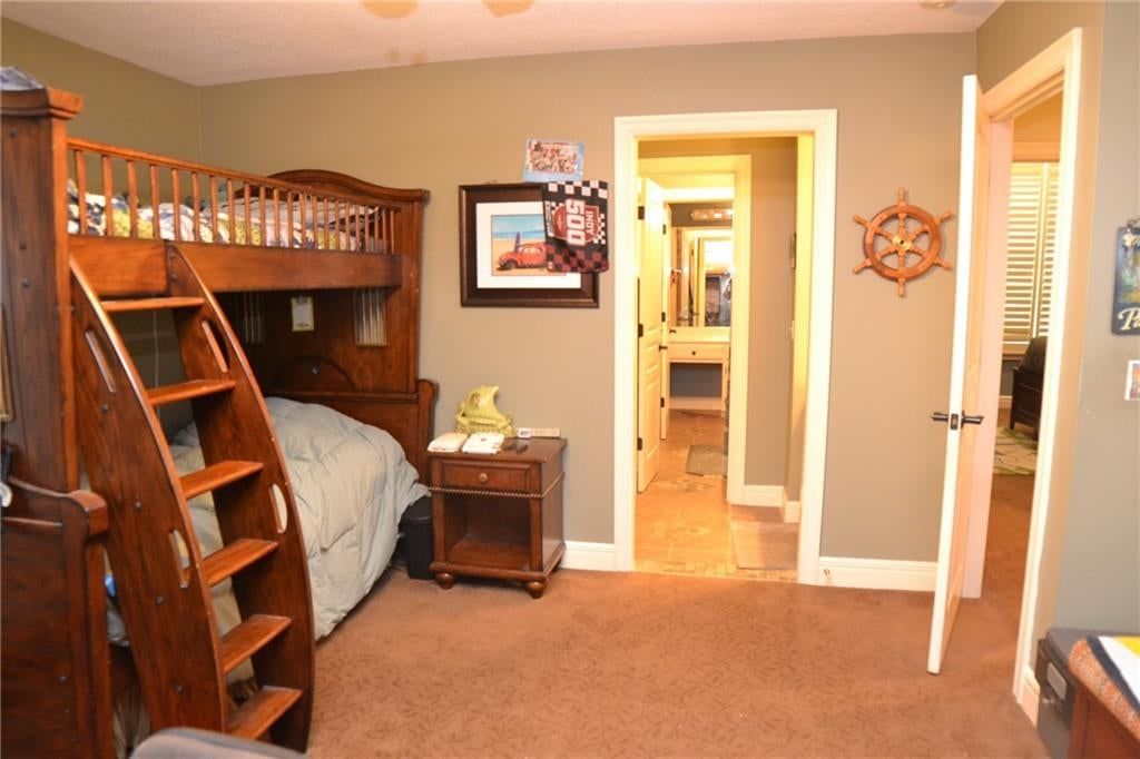 6328 N Spruce Avenue — photo 41