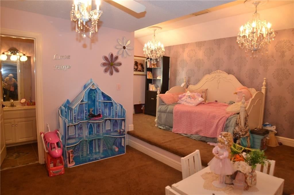 6328 N Spruce Avenue — photo 52