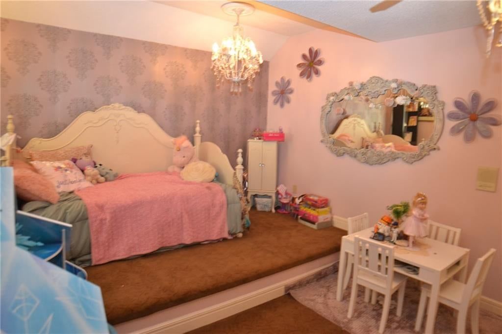 6328 N Spruce Avenue — photo 53