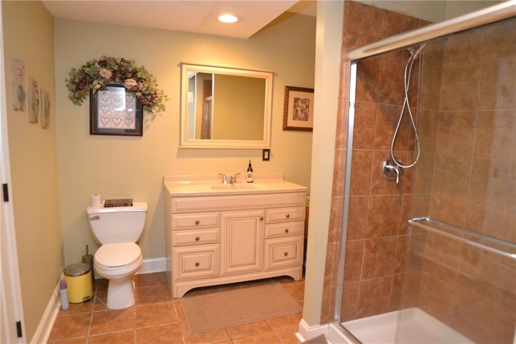 6328 N Spruce Avenue — photo 72