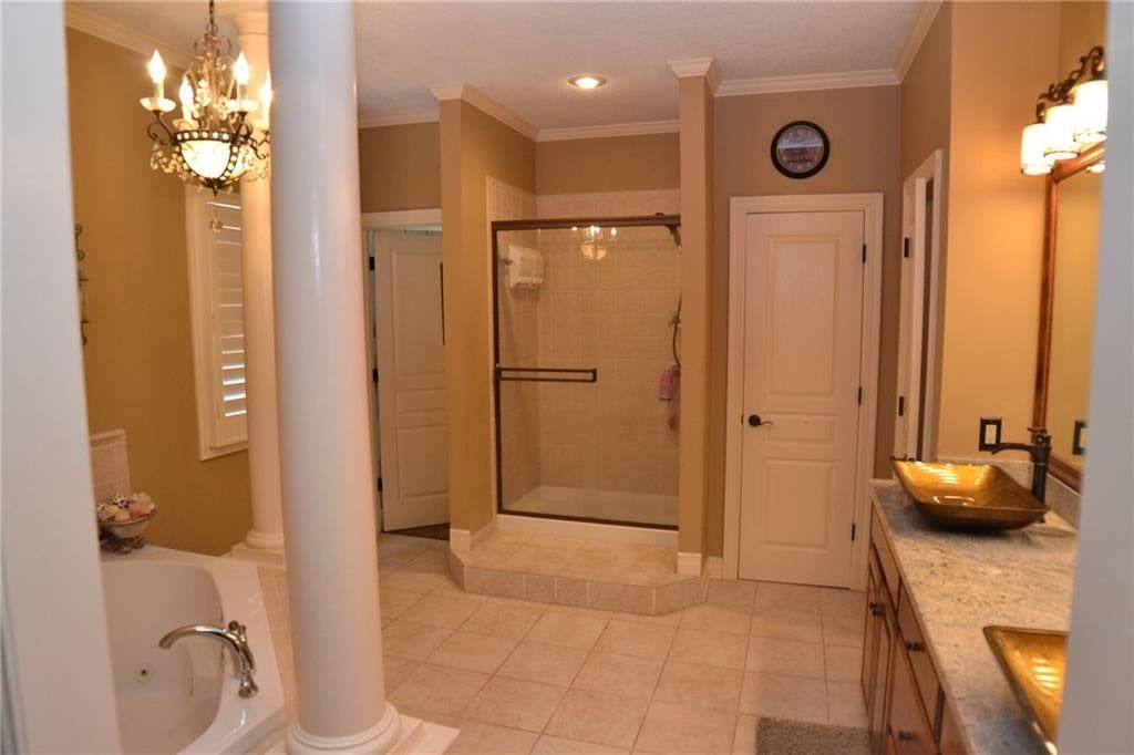 6328 N Spruce Avenue — photo 73