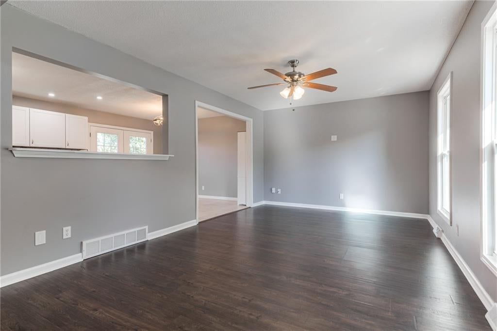 9534 Connell Drive — photo 5