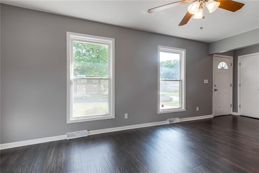 9534 Connell Drive — photo 15