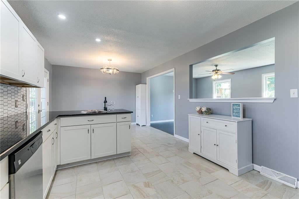 9534 Connell Drive — photo 23