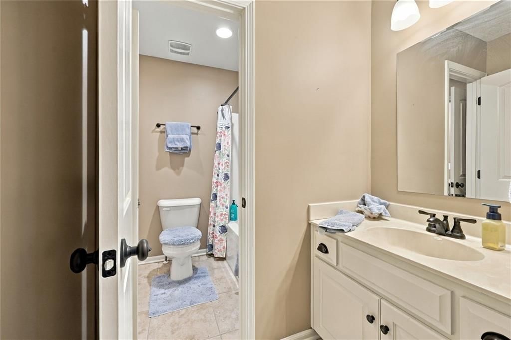 17625 Rock Island Drive — photo 3