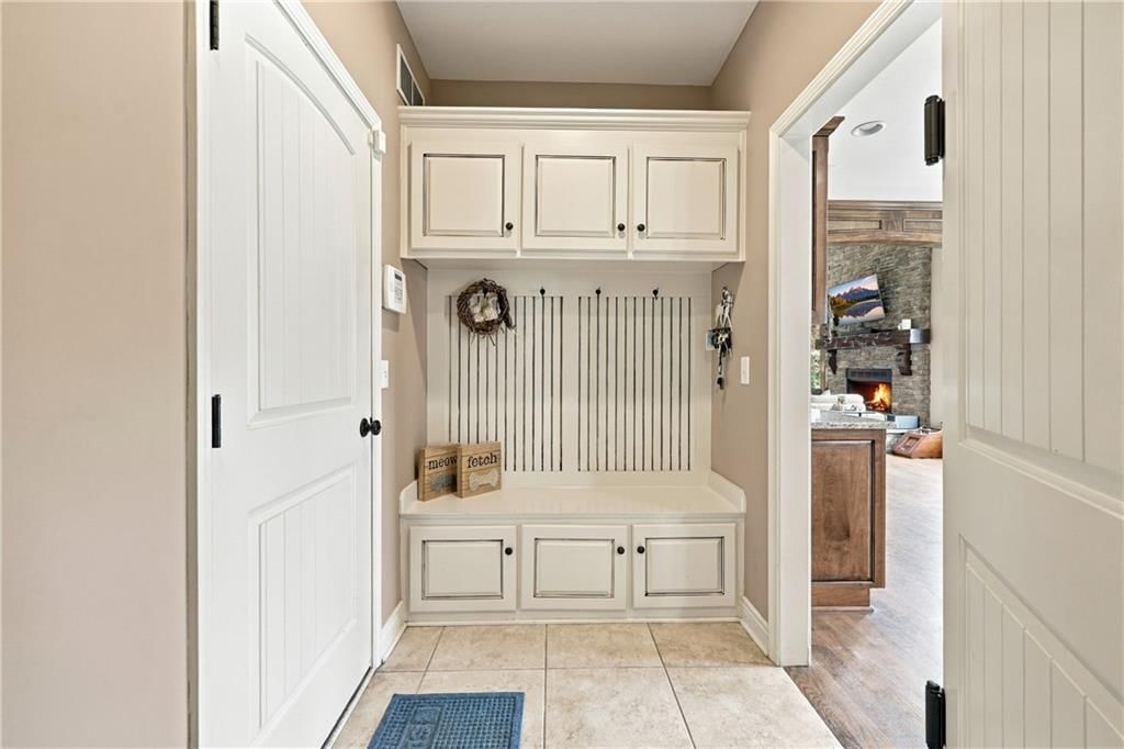 17625 Rock Island Drive — photo 37