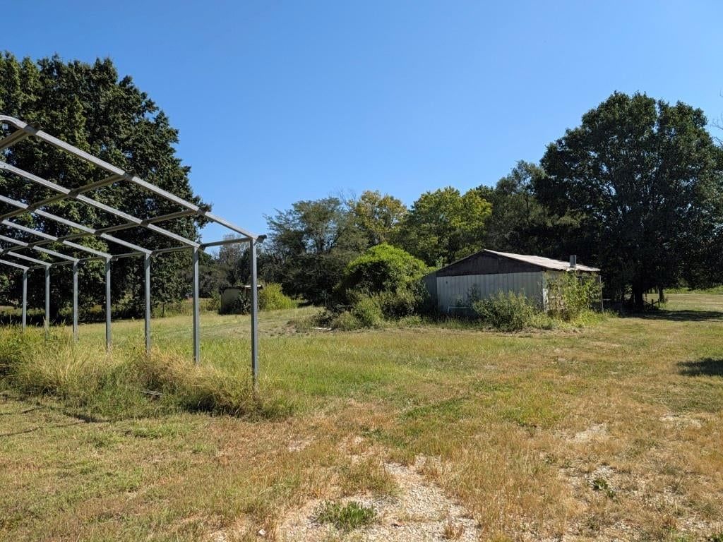 Photo 5 of 12 - S Cave Road, Lone Jack, MO 64075