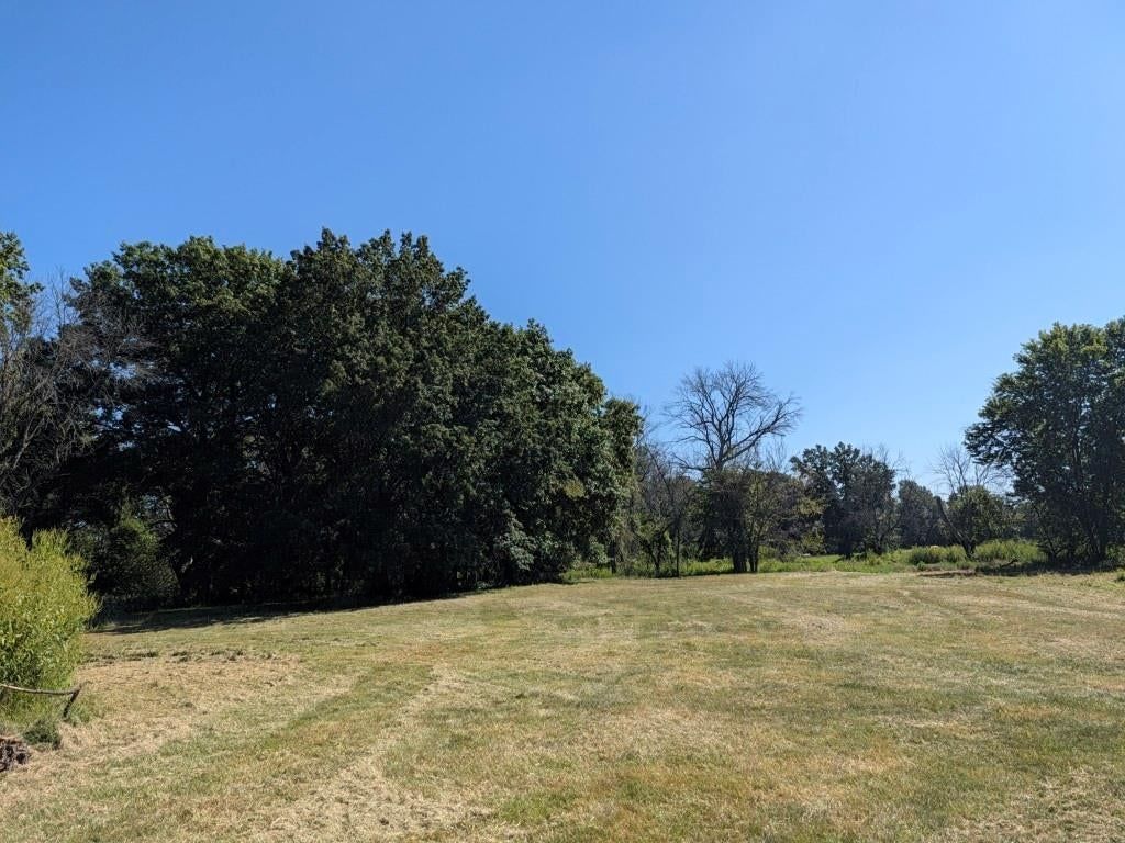 Photo 10 of 12 - S Cave Road, Lone Jack, MO 64075