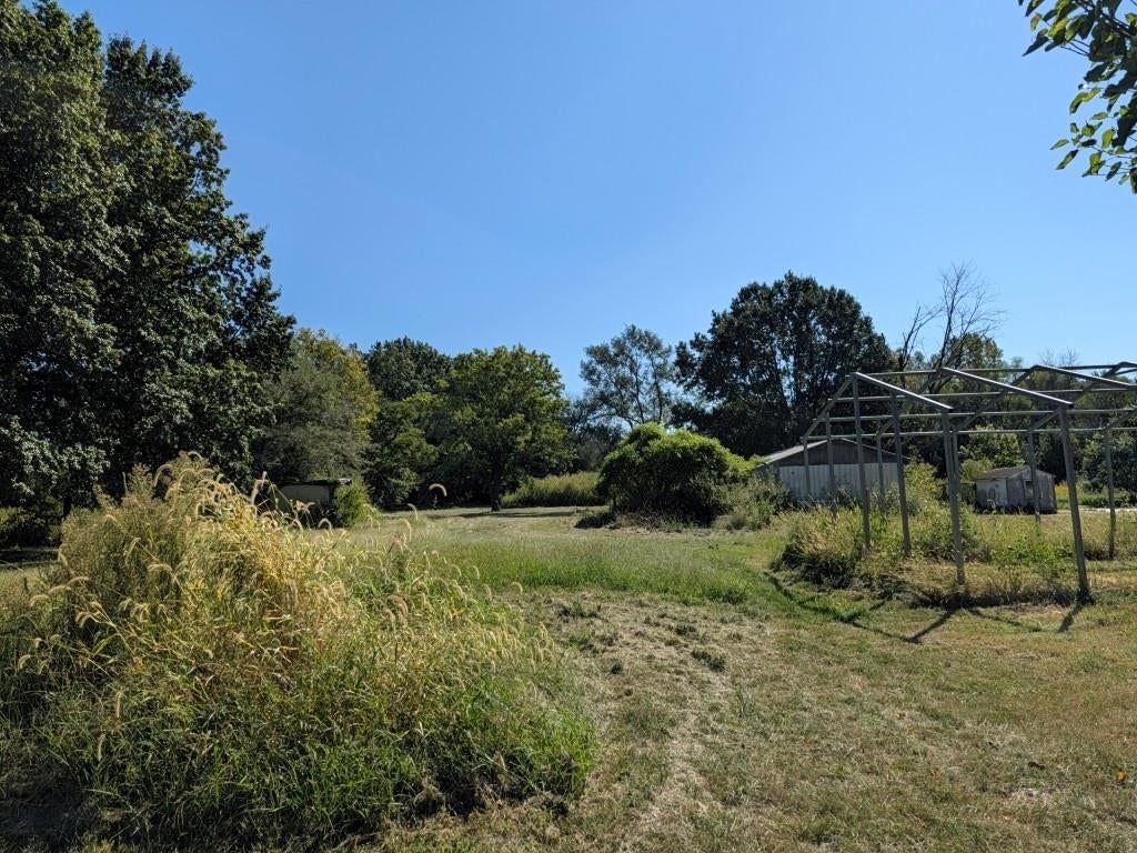 Photo 4 of 12 - S Cave Road, Lone Jack, MO 64075