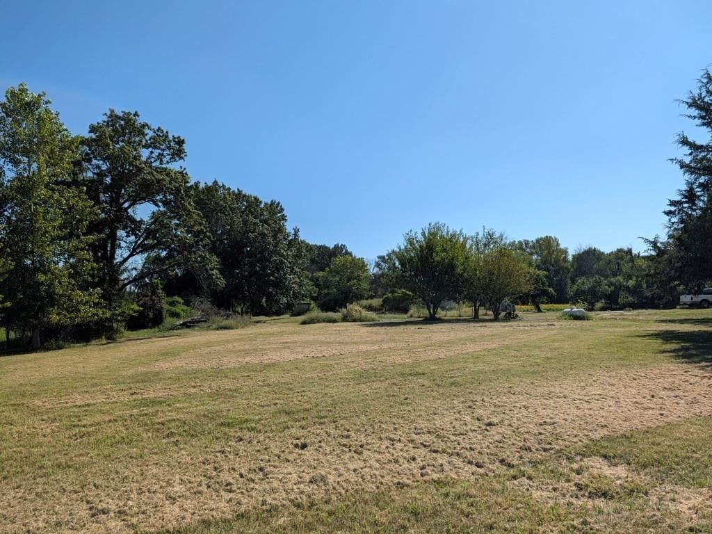 S Cave Road, Lone Jack, MO: listing photo 2